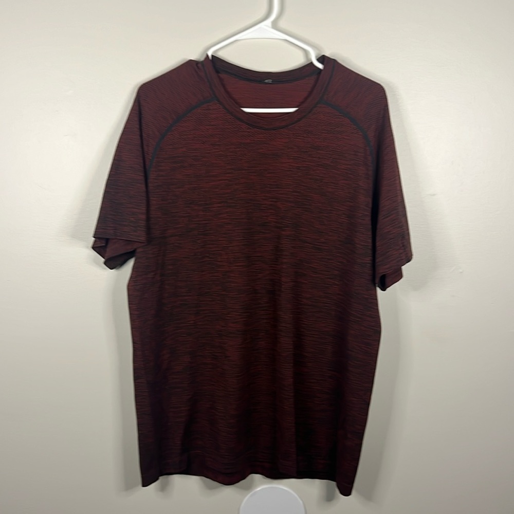 Lululemon athletic T
